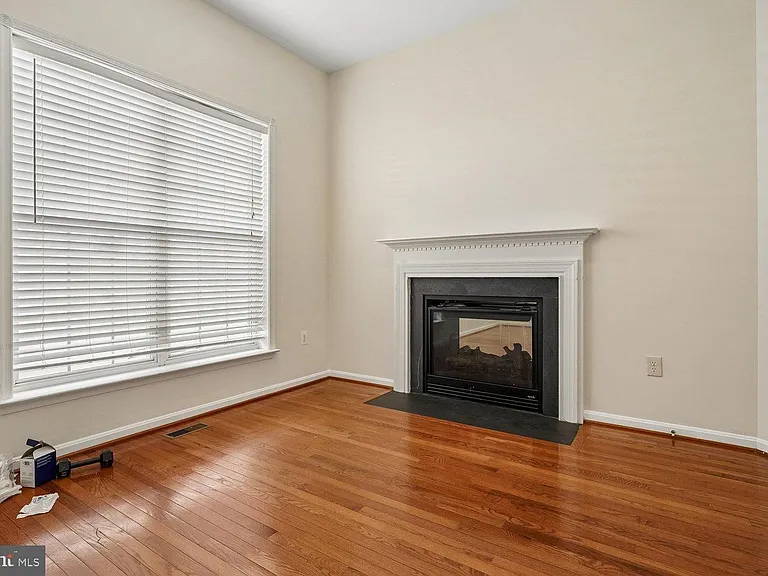 9059 Galvin Ln — Photo 25