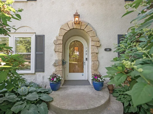 129 W 50th St, Minneapolis, MN 55419