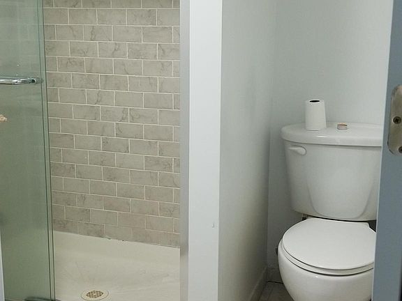 5th image of 6 Percheron Ln