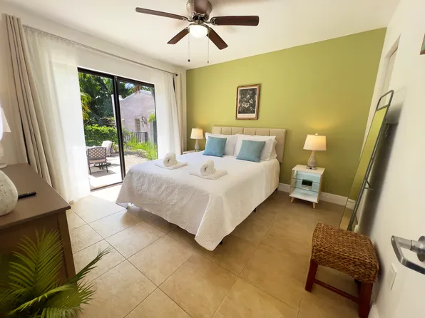 585 NE 66th St #3, Miami, FL 33138