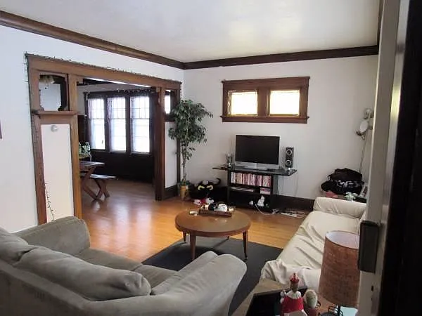 3466 N Downer Ave — Photo 4