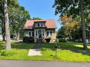 61 Metcalf Rd, North Attleboro, MA 02760