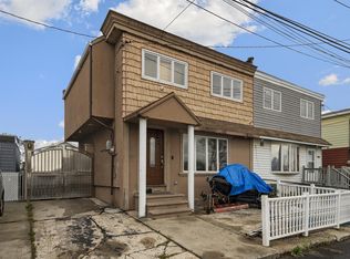 99-63 1st St, Howard Beach, NY 11414