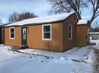 2291 Holloway Ave E, North Saint Paul, MN 55109