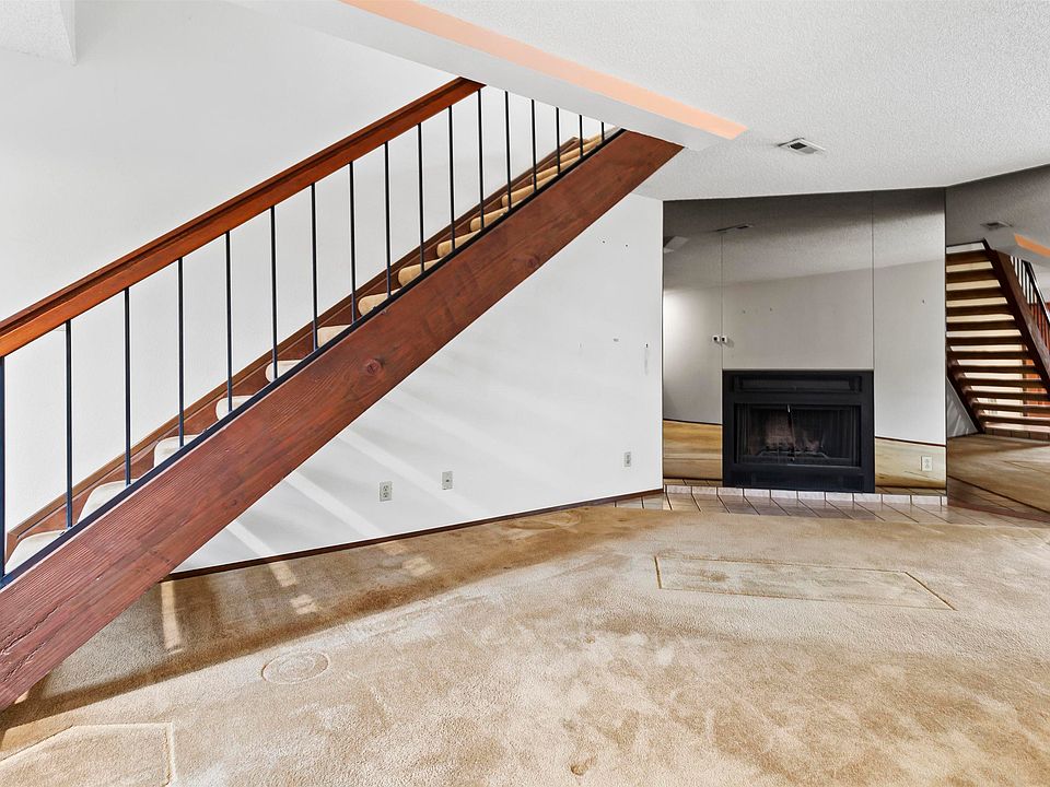 1st image of 560 Spengler St Unit G