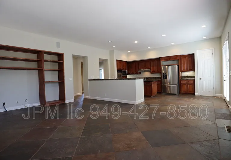 3000 Granite Pointe Dr — Photo 4
