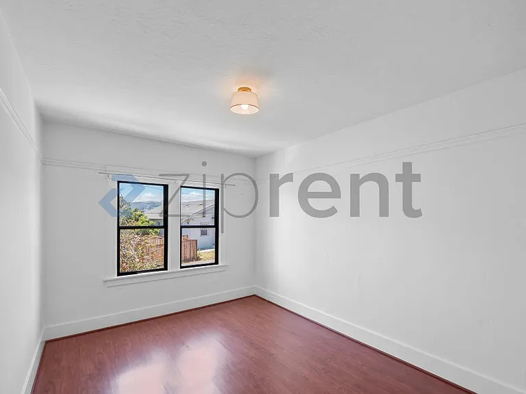 444 Lux Ave — Photo 17