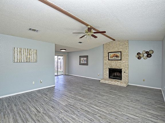 3rd image of 8561 Red Willow Dr