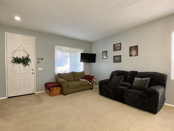 5th image of 3402 Rosegold Ave