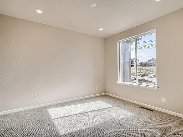 1849 S Poplar Ct — Photo 26
