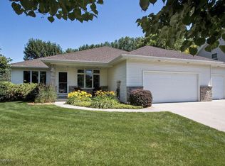 4328 Arboretum Dr NW, Rochester, MN 55901