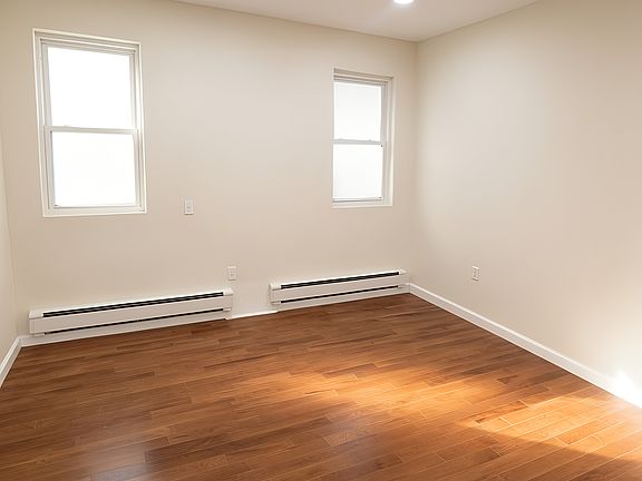 3rd image of 377 Jerome St Floor 2