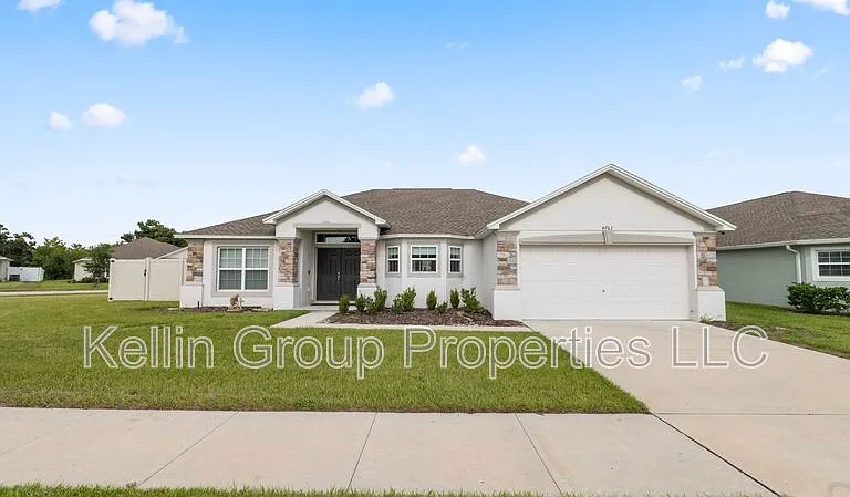 4762 Drake Ave — Photo 1