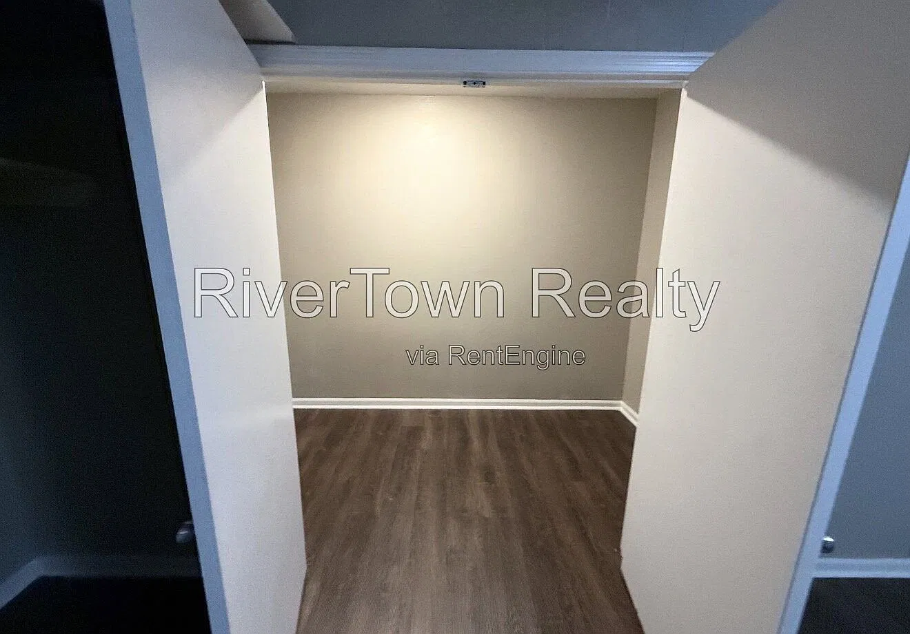 3 bed, 1.0 bath, 1252 sqft, $1,195 — Photo 4