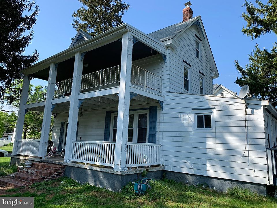 2nd image of 102 Central Ave