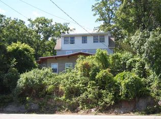 2 Mary Cane Rd, Greenwood Lake, NY 10925