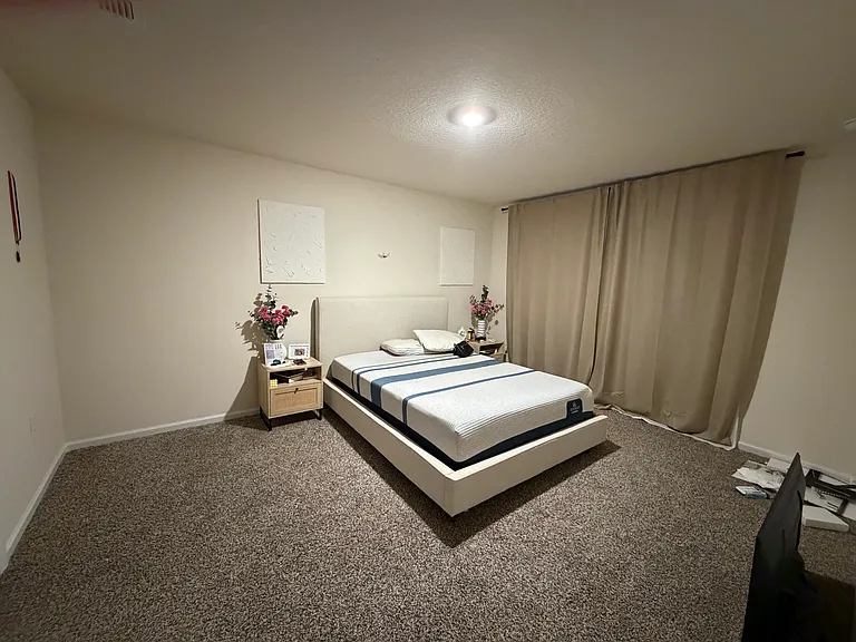 2170 Englewood Ct — Photo 11