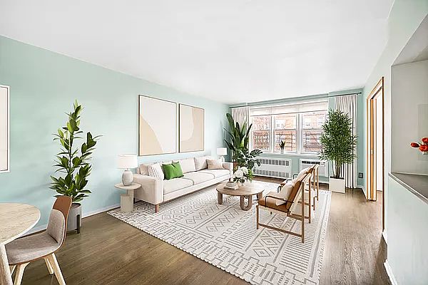 1st image of 400 E 17th St APT 607