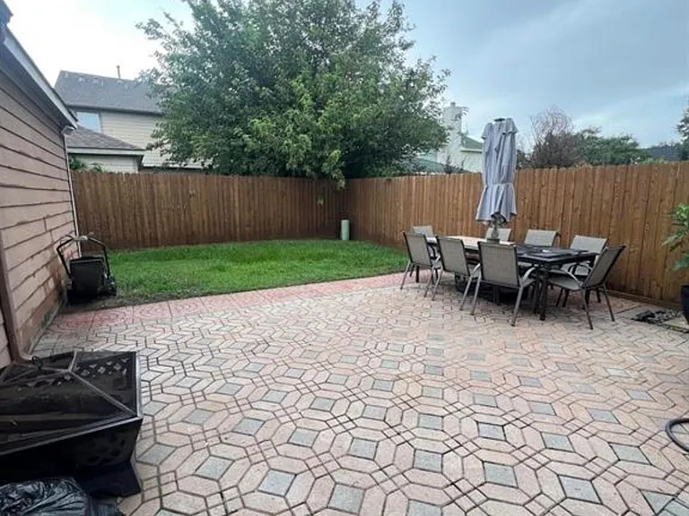 18710 Sandelford Dr — Photo 29