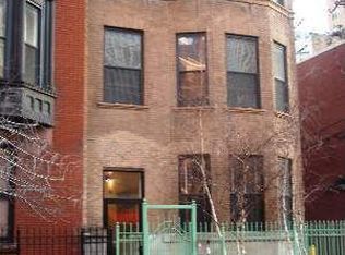 11 W Division St, Chicago, IL 60610