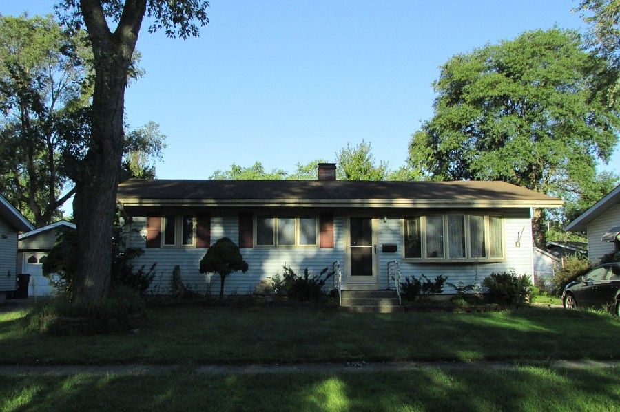 1st image of 77 Indianwood Dr