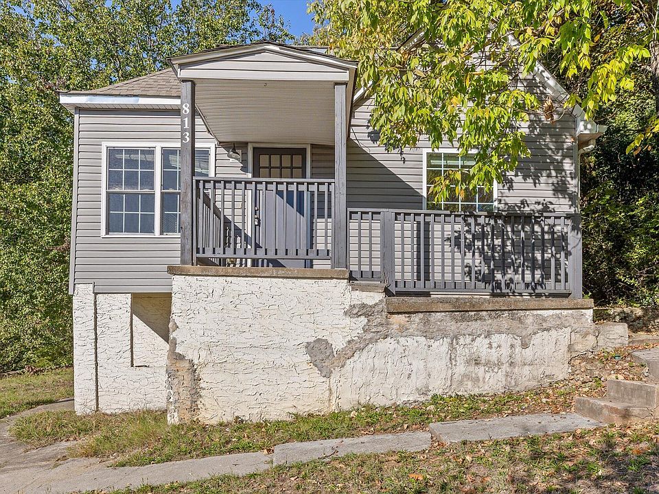 1st image of 813 Merriam St
