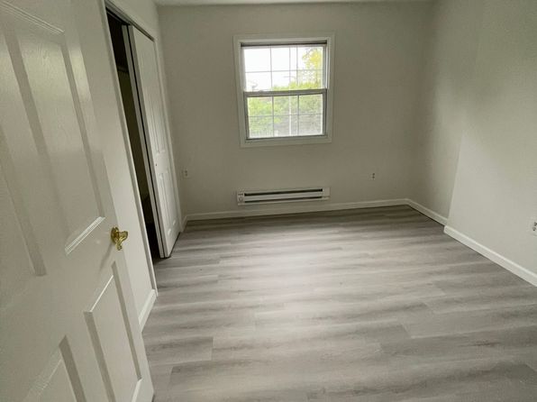 41 Locust Ave