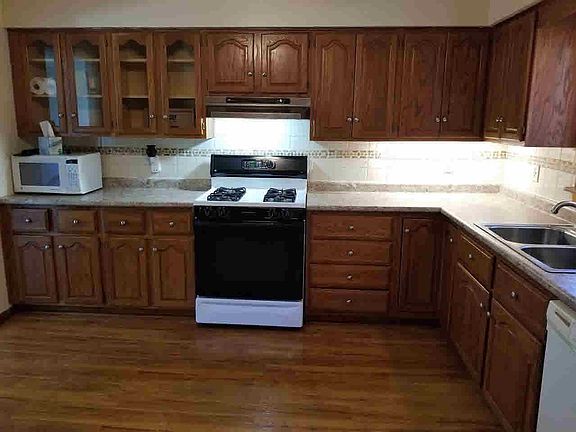 3rd image of 1708 1st Ave #A