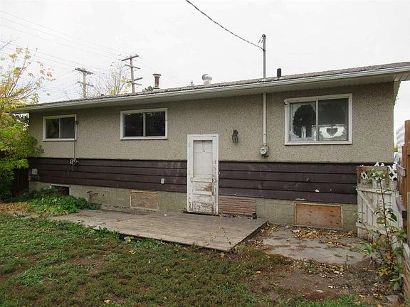 2nd image of 11109 W 104th St
