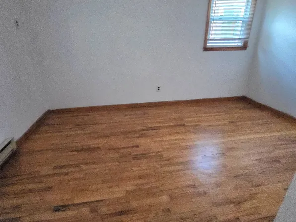 38 6th St #1, Harrison, NJ 07029