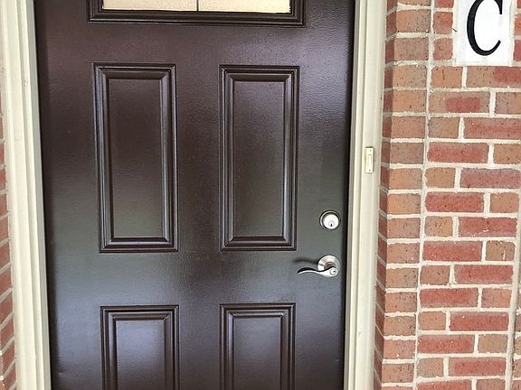3rd image of 3631 Forest Ave Unit C