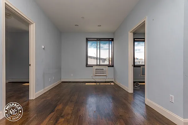 Rented by MySpaceNYC | media 10