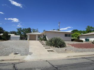 2705 N Mesa Dr, Farmington, NM 87401