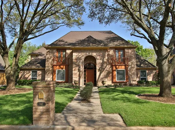 847 Silvergate Dr, Houston, TX 77079