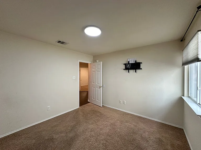 4510 Causeway Ct — Photo 27