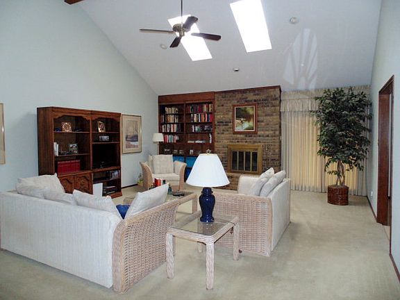 2nd image of 5101 Los Alamitos Ct