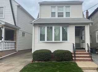18821 119th Rd, Saint Albans, NY 11412