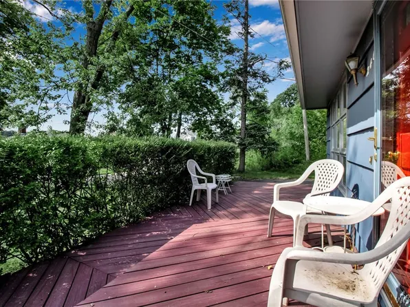 240 N Water St, Lewiston, NY 14092