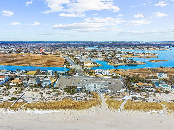 4th image of 9 Fanning Dr
