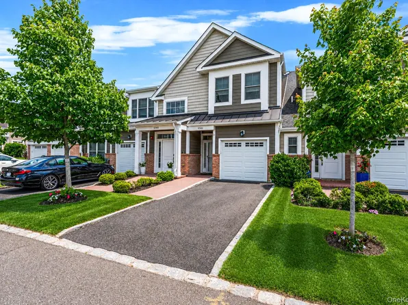 52102 Beech Tree Lane, Plainview, NY 11803