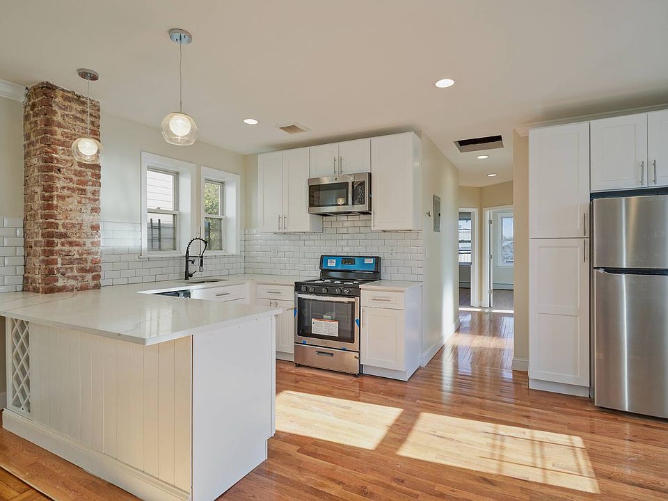 1st image of 4156 Gunther Ave Floor 2