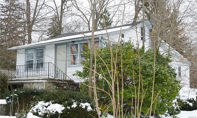1st image of 39 Woodland Dr