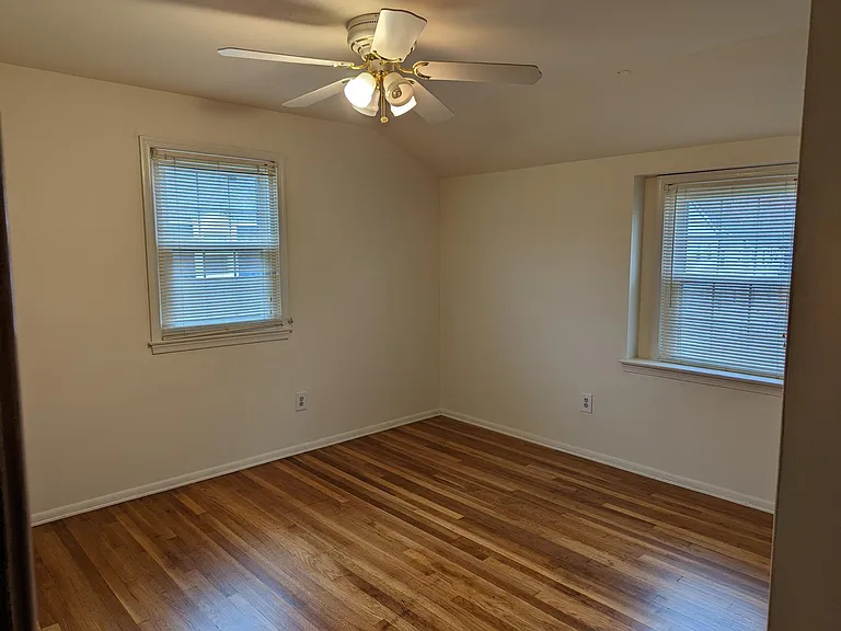 91 Watkins Park Dr — Photo 7