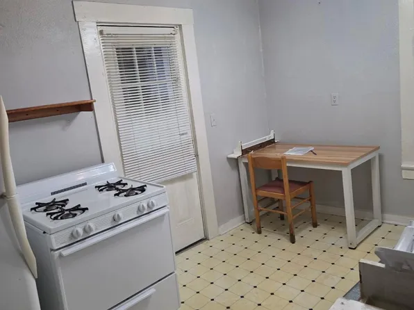 410 W Lapeer St #1, Lansing, MI 48933