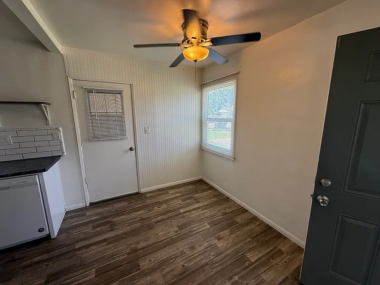 4122 Saint Paul Pl — Photo 4