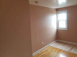 47 Hodson Ave #1, Lynbrook, NY 11563