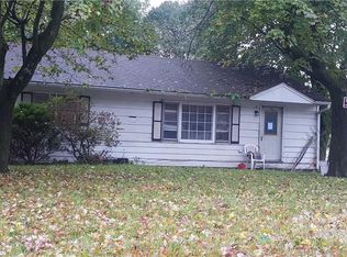 5 Linden Dr, Newburgh, NY 12550