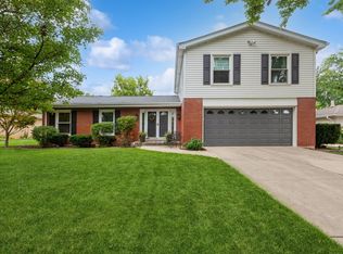 9S235 Florence Ave, Downers Grove, IL 60516