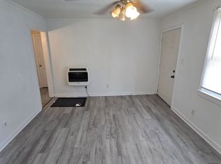 2002 Wakefield Ave, Colonial Heights, VA 23834