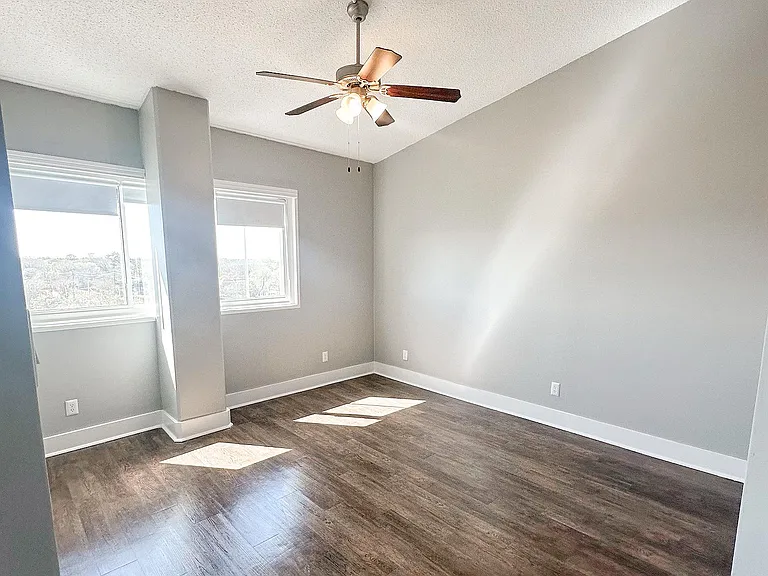 Clear Lake Place — Photo 53